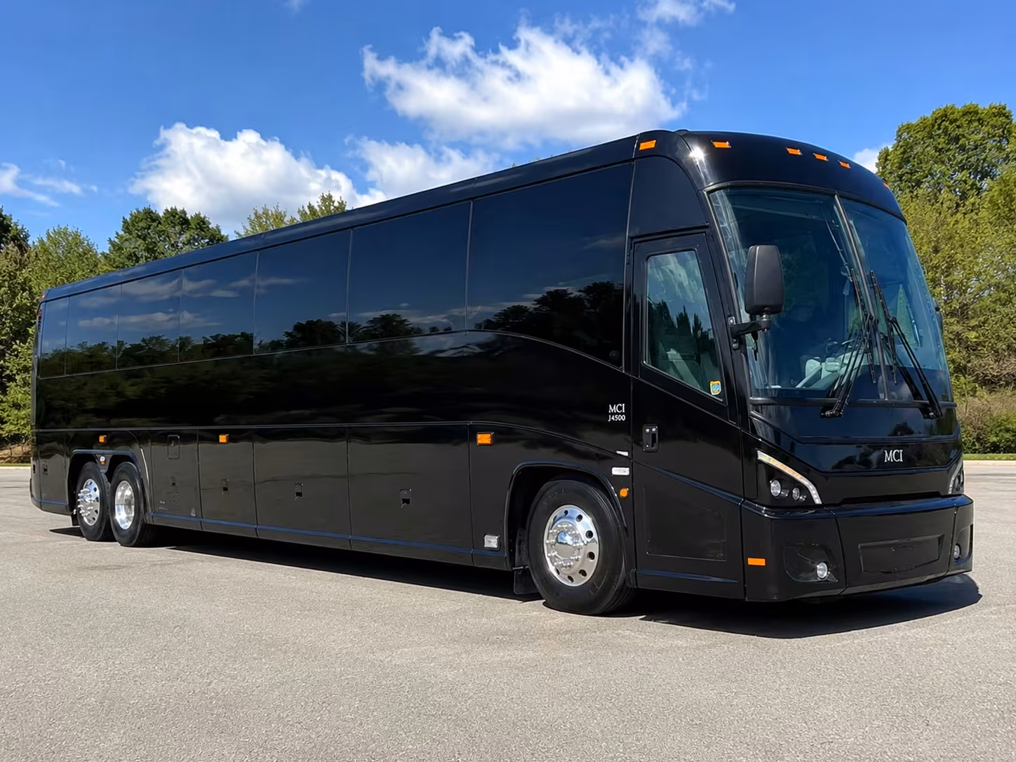 oakland arena and coliseum shuttle buses from san leandro